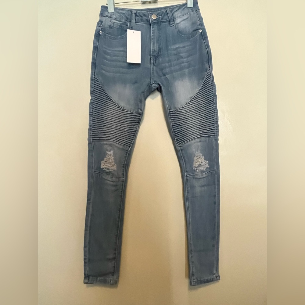 Moto Style Skinny Stretch Jeans NWT - size 4